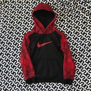 Boys Nike Hoodie size M (6)